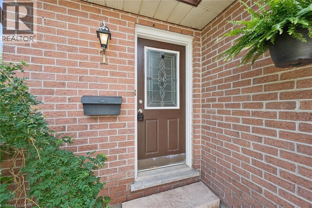 25 Valleyview Drive Unit# 1, Kitchener, Ontario  N2E 1L5 - Photo 6 - 40839731