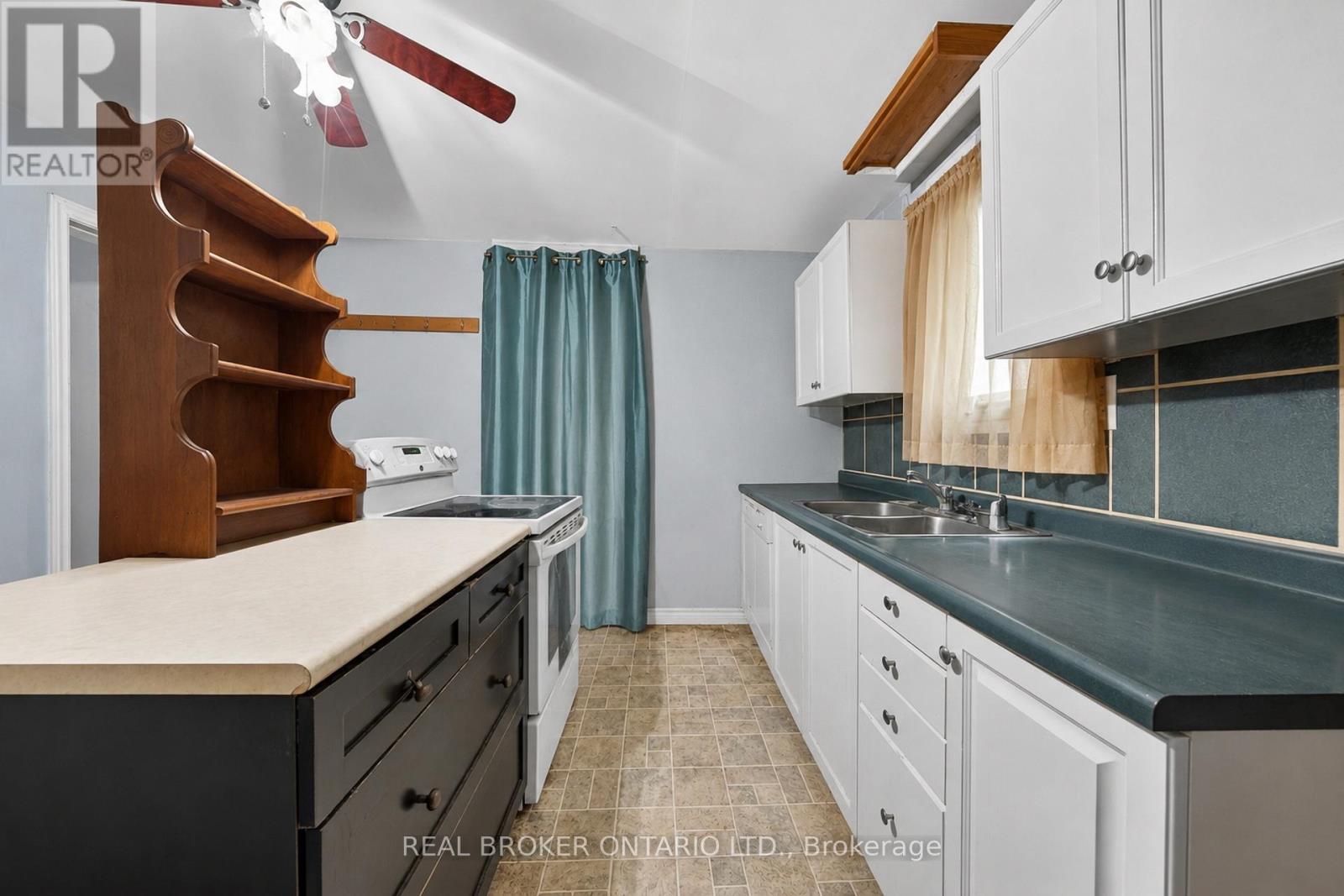 236 Marlborough Street, Brantford, Ontario  N3S 4T3 - Photo 4 - X13451192