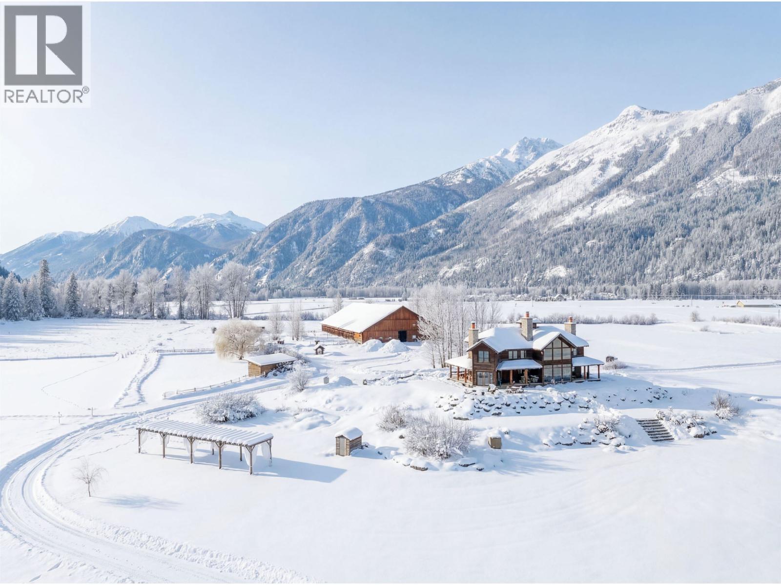 9115 Pemberton Meadows Road, Pemberton, British Columbia  V0N 2L2 - Photo 35 - R3098550
