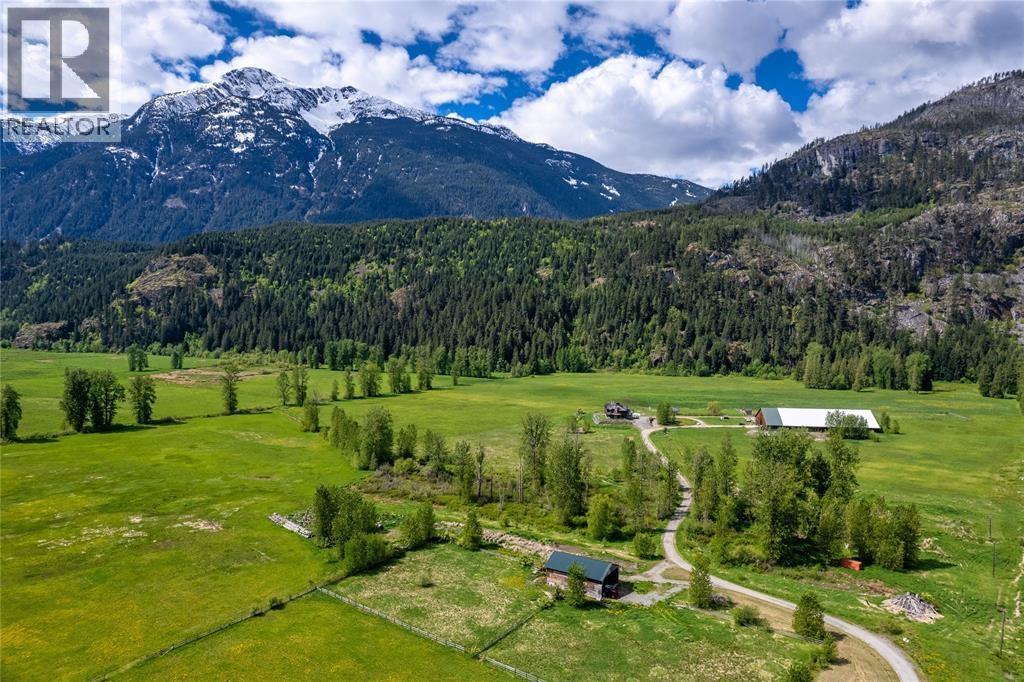 9115 Pemberton Meadows Road, Pemberton, British Columbia  V0N 2L2 - Photo 26 - R3098550