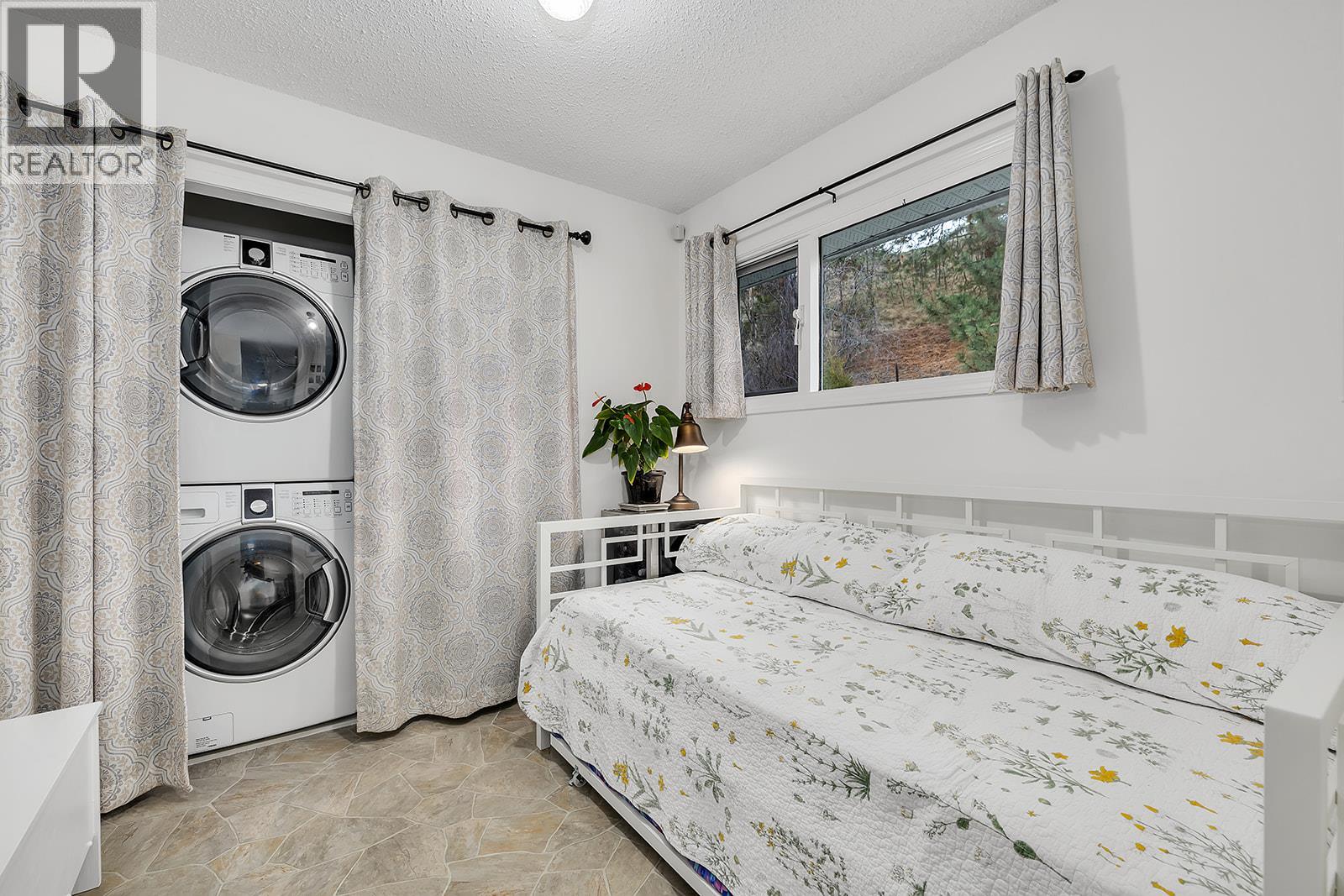 755 Camelia Road, Kelowna, British Columbia  V1X 3M9 - Photo 33 - 10390525