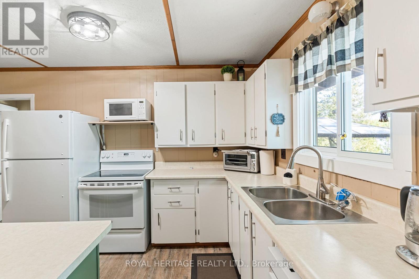 1582 Hospitality Road, Minden Hills, Ontario  K0M 2K0 - Photo 16 - X13430592