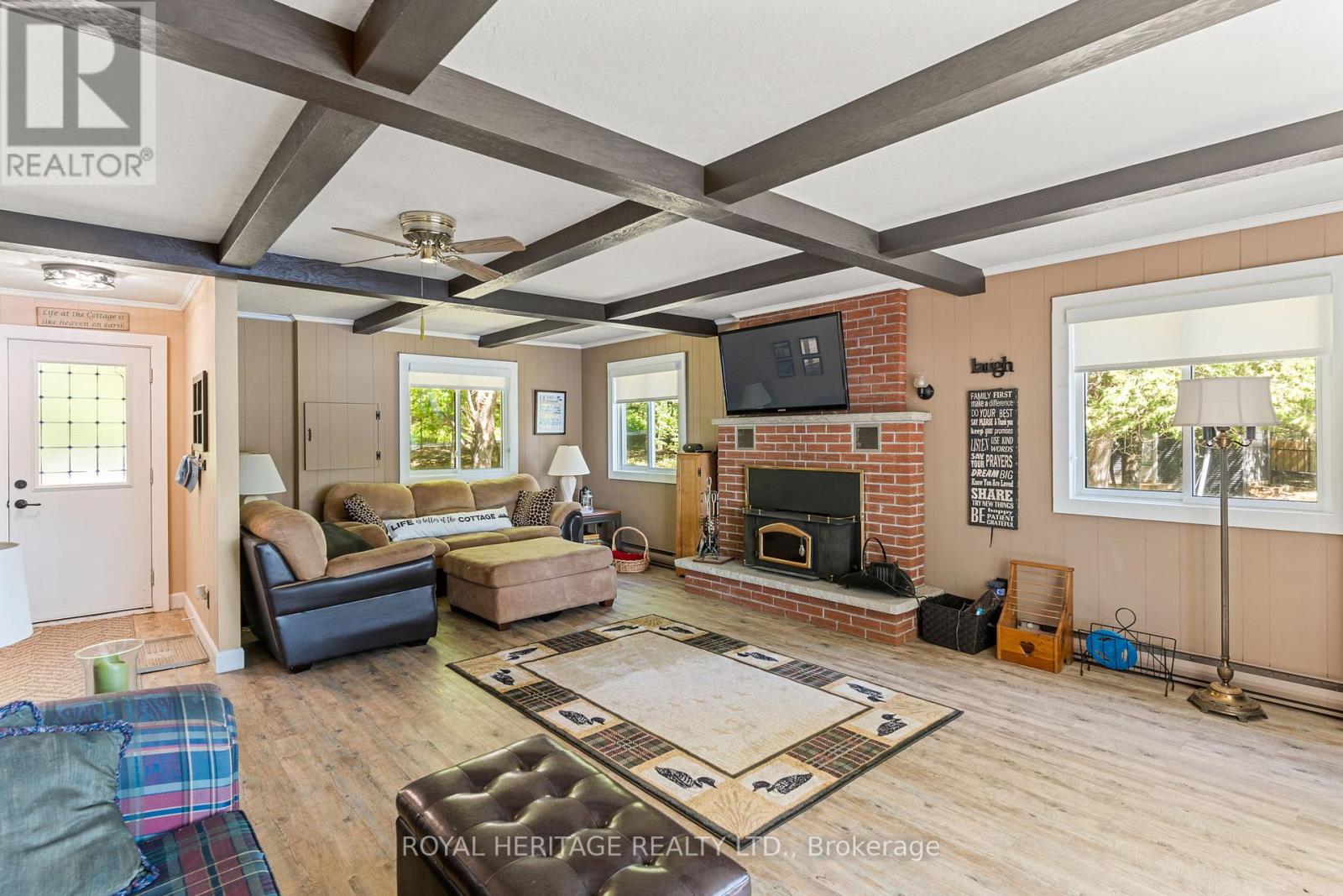1582 Hospitality Road, Minden Hills, Ontario  K0M 2K0 - Photo 10 - X13430592