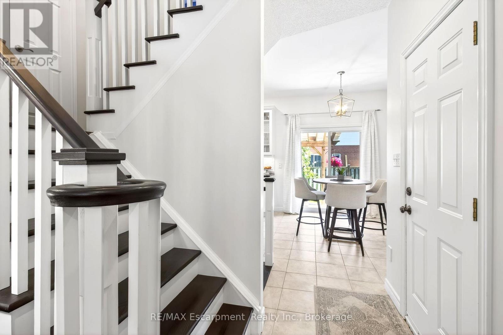 5216 Garland Crescent, Burlington, Ontario  L7L 7K9 - Photo 11 - W13438576