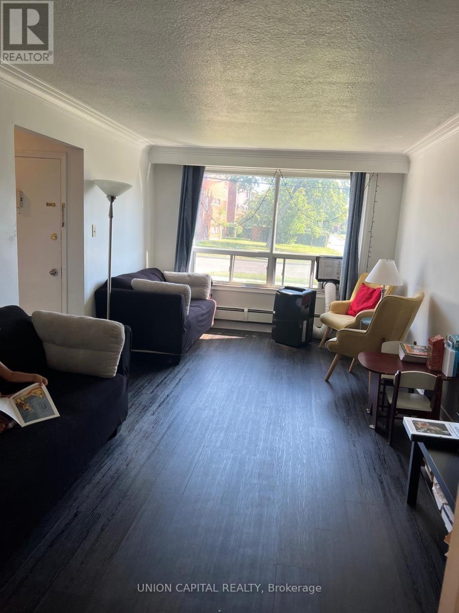 2 - 100 Rajah Street, Toronto, Ontario M6A 2J3 - Photo 2 - C13451364