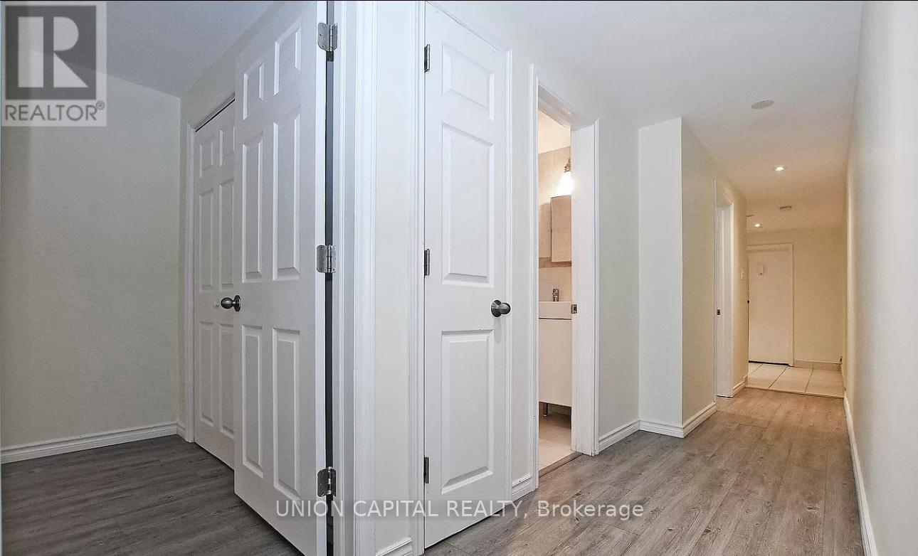 2 - 100 Rajah Street, Toronto, Ontario M6A 2J3 - Photo 5 - C13451364
