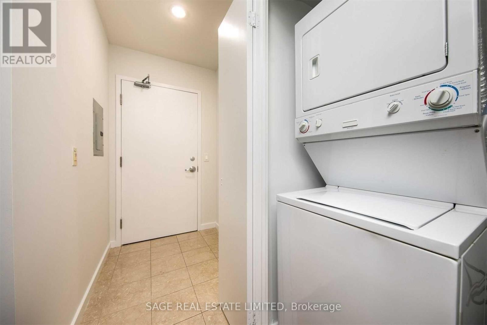 1711 - 218 Queens Quay W, Toronto, Ontario  M5J 2Y6 - Photo 10 - C13451592