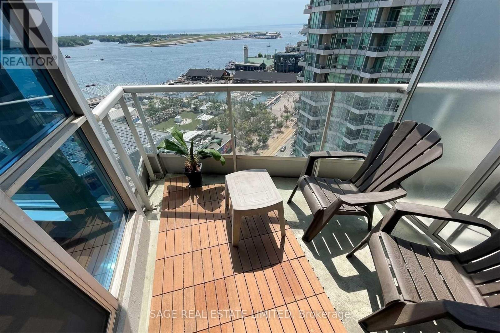 1711 - 218 Queens Quay W, Toronto, Ontario  M5J 2Y6 - Photo 11 - C13451592