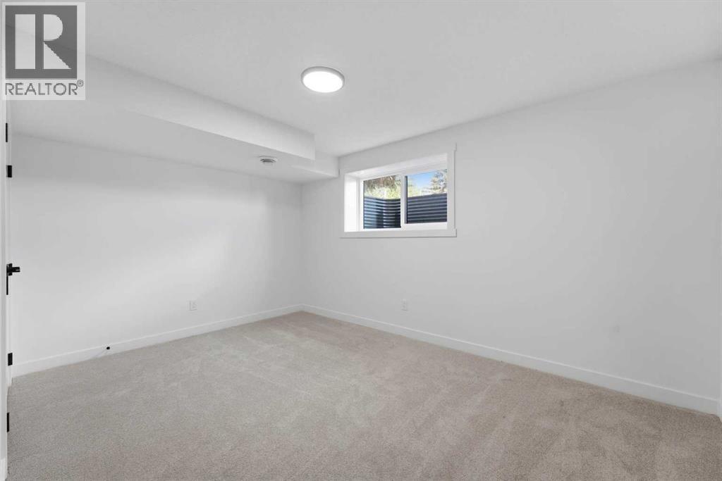 27 Glacier Drive Sw, Calgary, Alberta T3E 5A2 - Photo 33 - A2318799