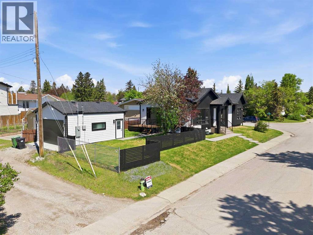 27 Glacier Drive Sw, Calgary, Alberta T3E 5A2 - Photo 36 - A2318799