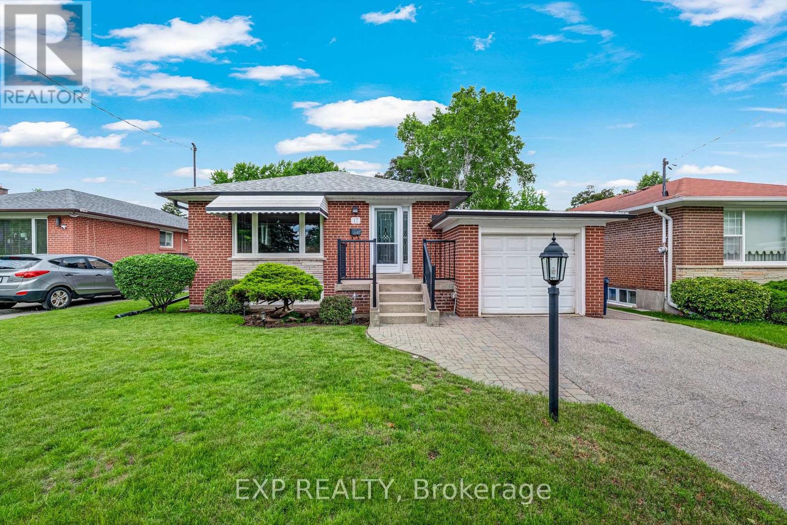 17 MARLENA DRIVE, Toronto, Ontario