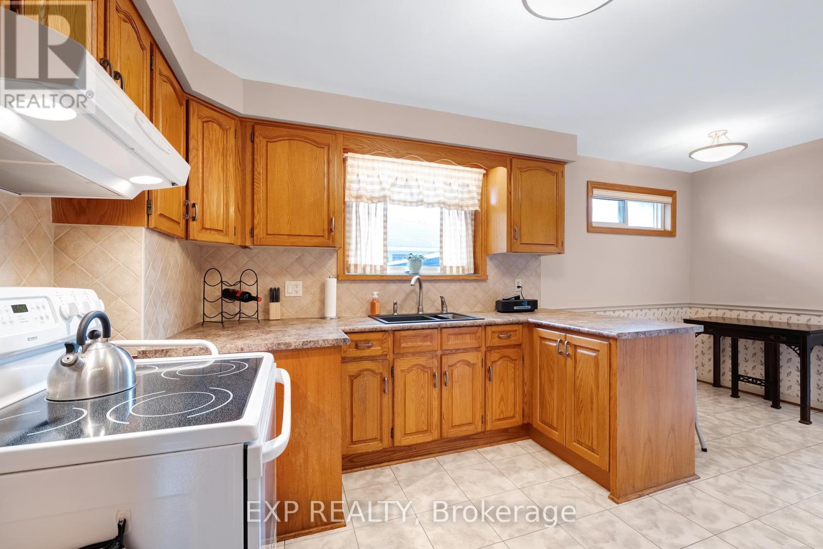 17 Marlena Drive, Toronto, Ontario  M1E 2Y9 - Photo 12 - E13451398