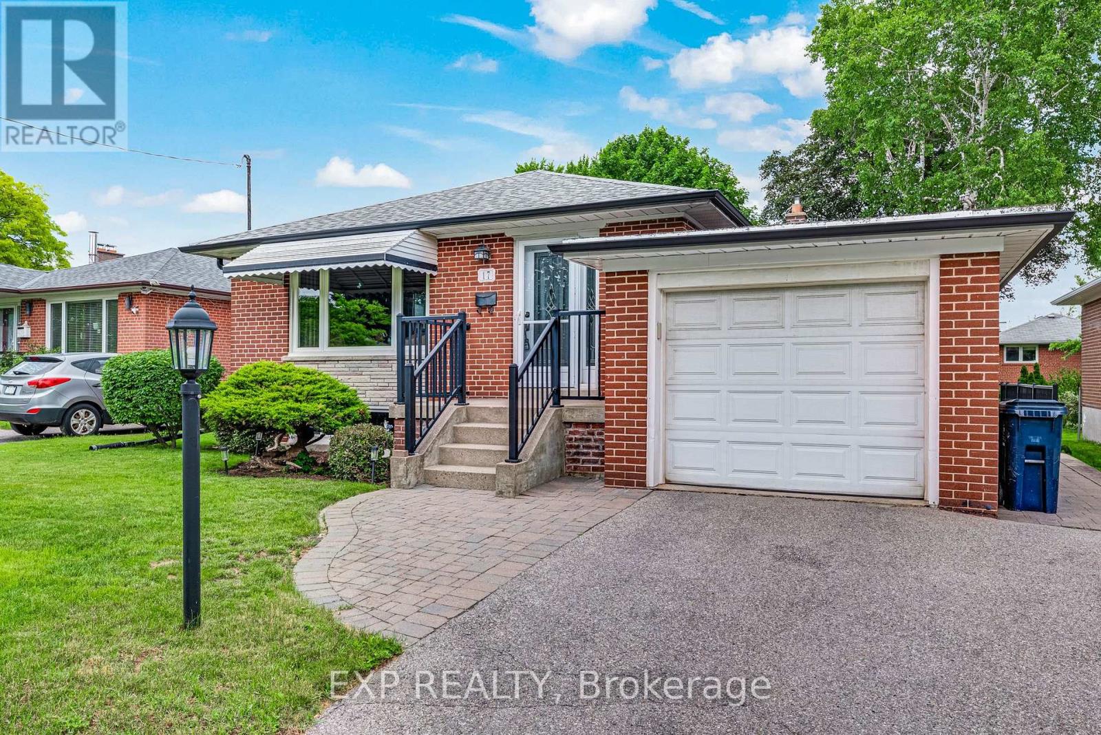 17 Marlena Drive, Toronto, Ontario  M1E 2Y9 - Photo 2 - E13451398