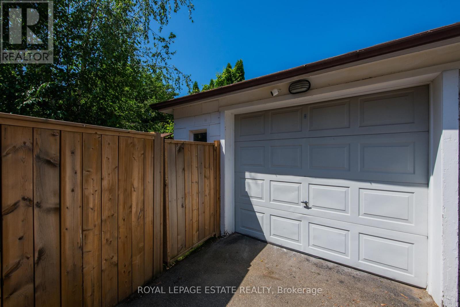 138 Woodmount Avenue, Toronto, Ontario  M4C 3Y8 - Photo 43 - E13451424