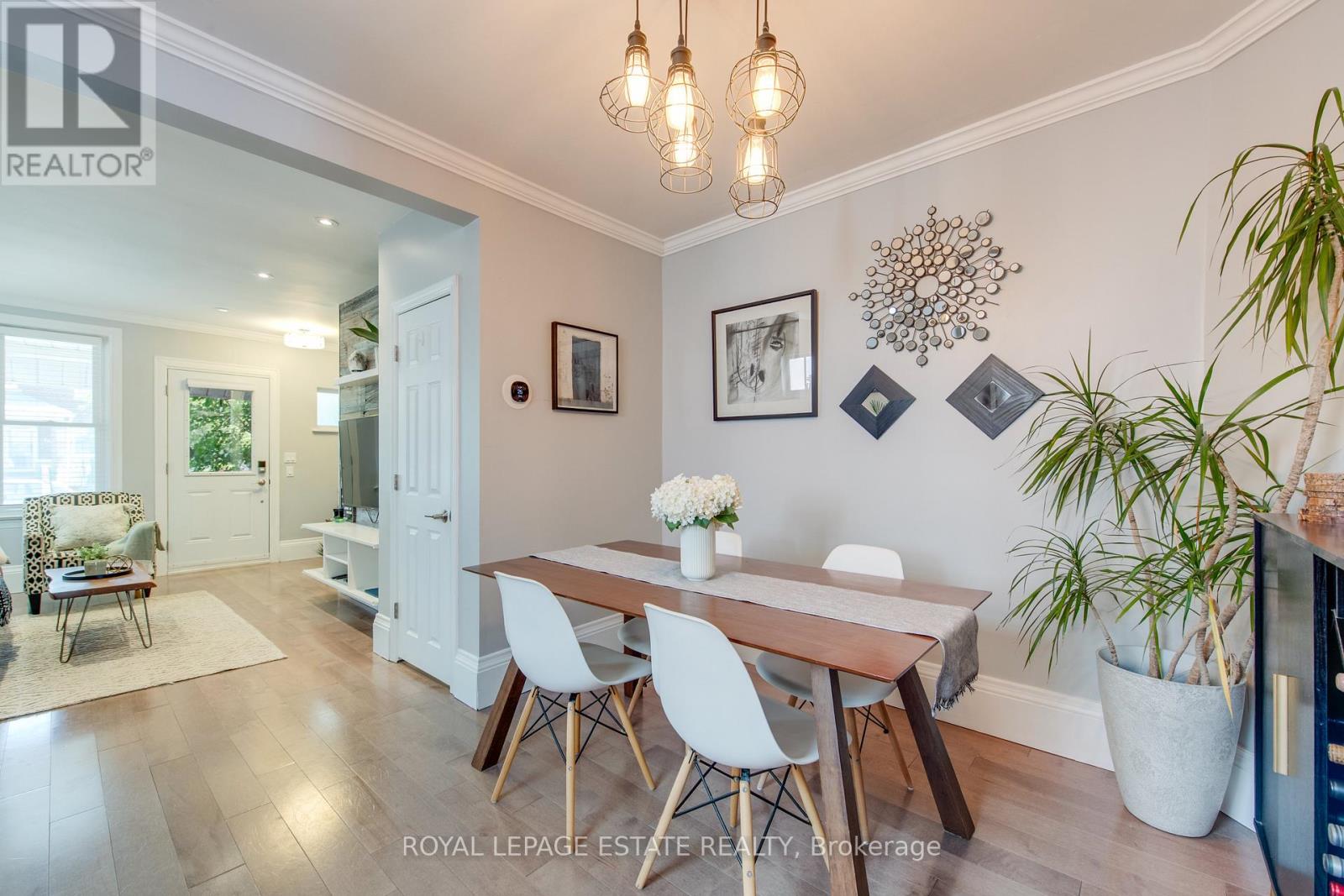 138 Woodmount Avenue, Toronto, Ontario  M4C 3Y8 - Photo 7 - E13451424