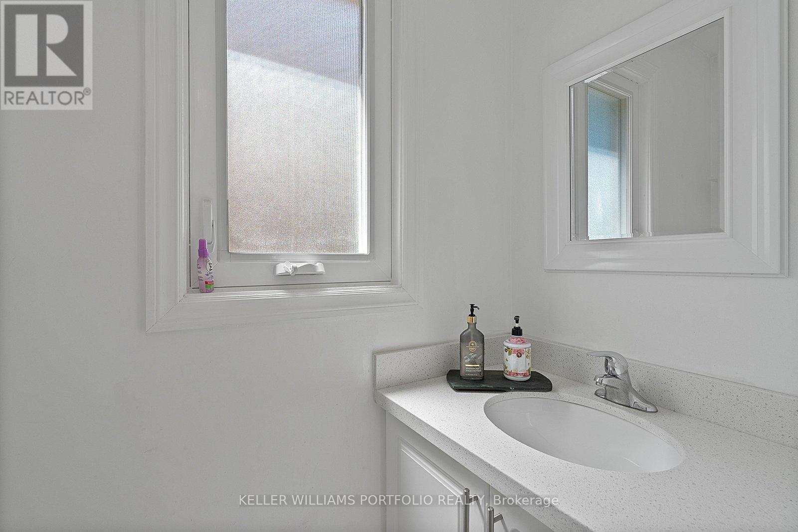 24 Ulysses Place, Toronto, Ontario  M1V 1H9 - Photo 10 - E13451444