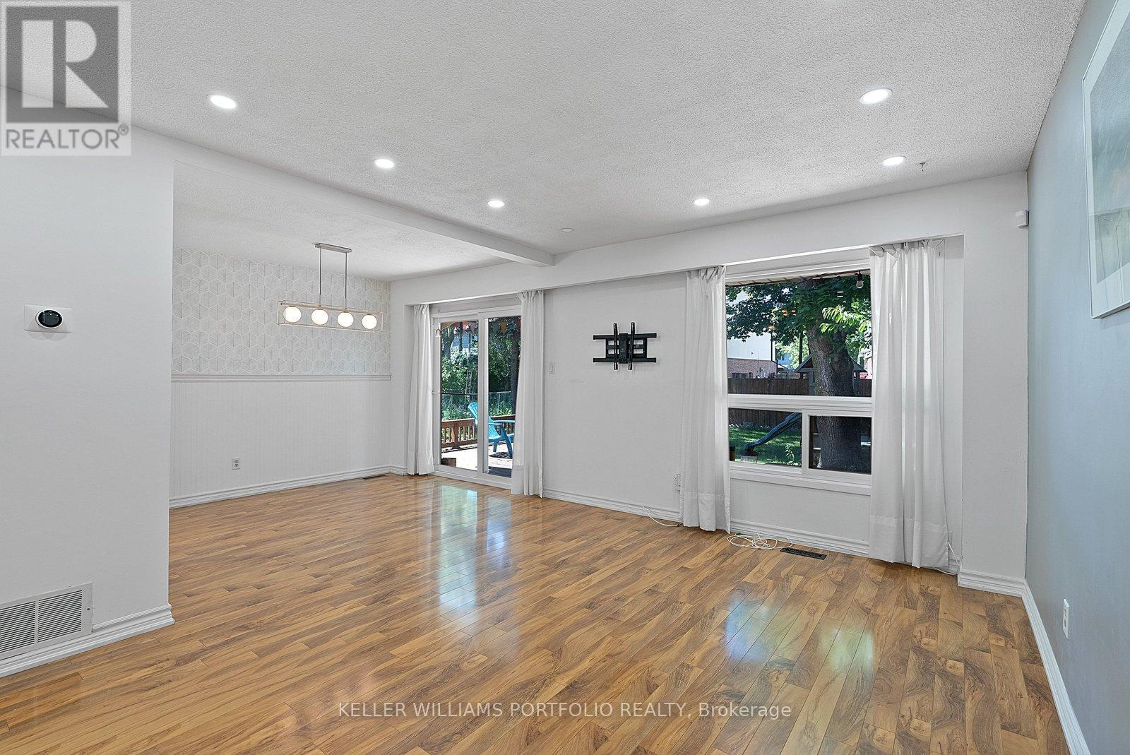 24 Ulysses Place, Toronto, Ontario  M1V 1H9 - Photo 12 - E13451444