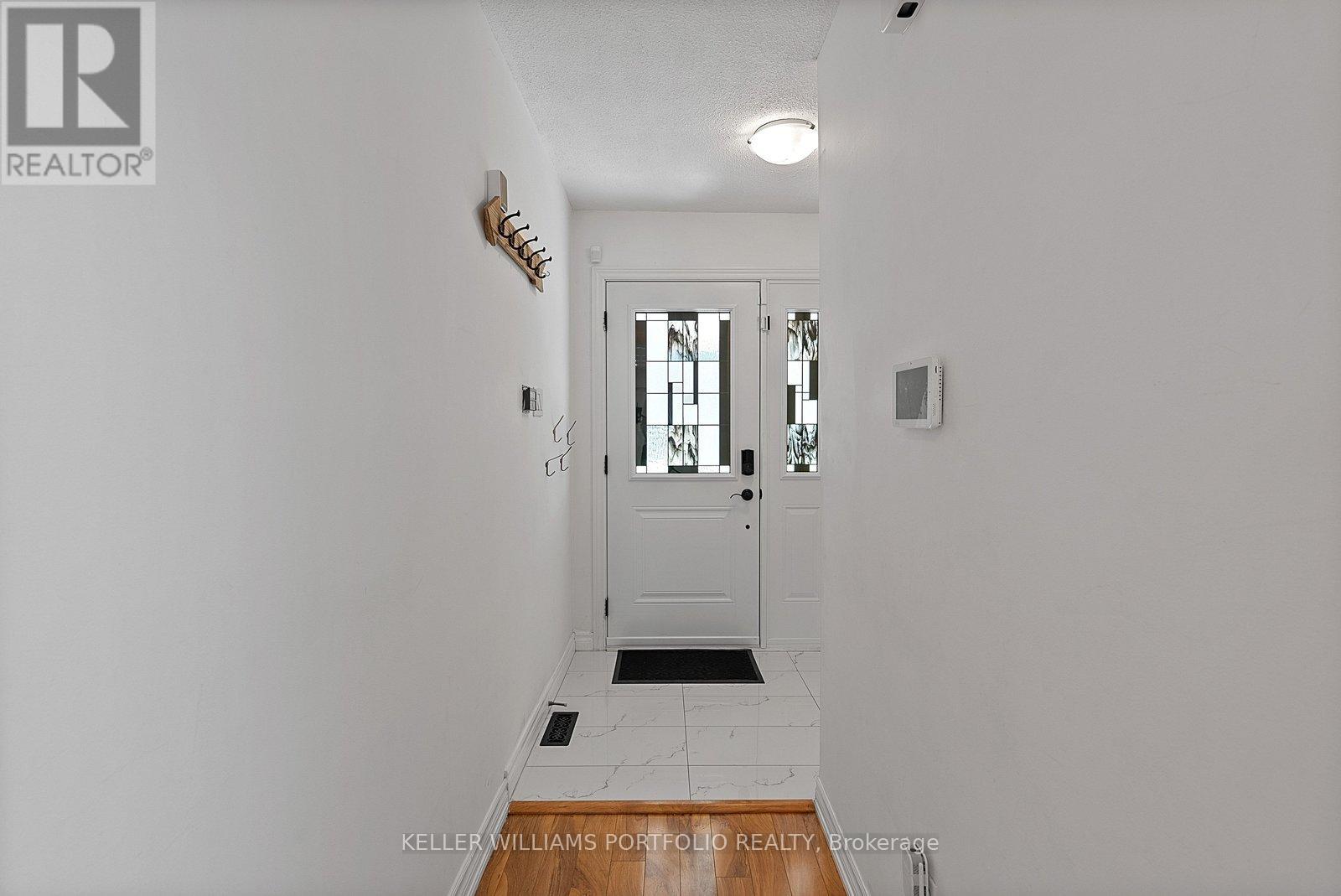 24 Ulysses Place, Toronto, Ontario  M1V 1H9 - Photo 7 - E13451444