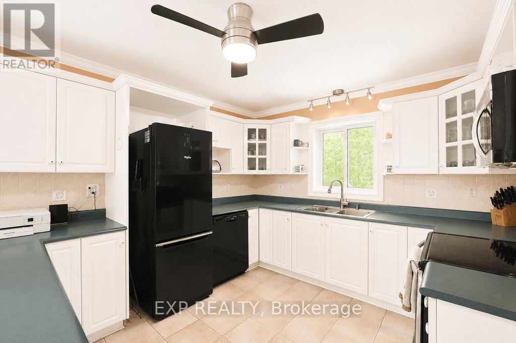 384 Carnegie Beach Road, Scugog, Ontario  L9L 1B6 - Photo 5 - E13451568