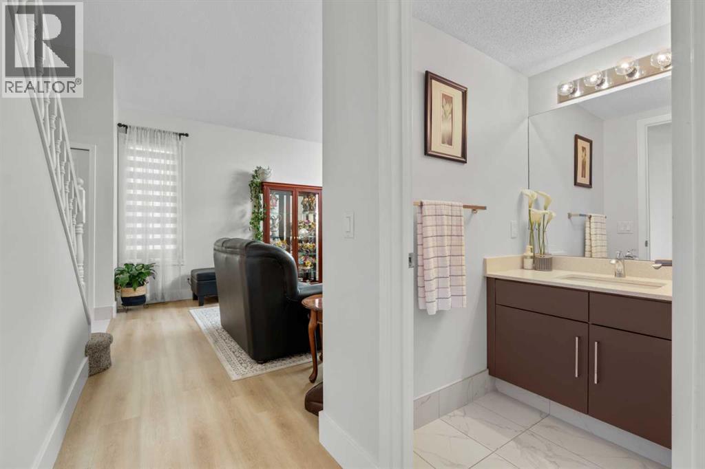 957 Applewood Drive Se, Calgary, Alberta  T2A 7M7 - Photo 18 - A2320608