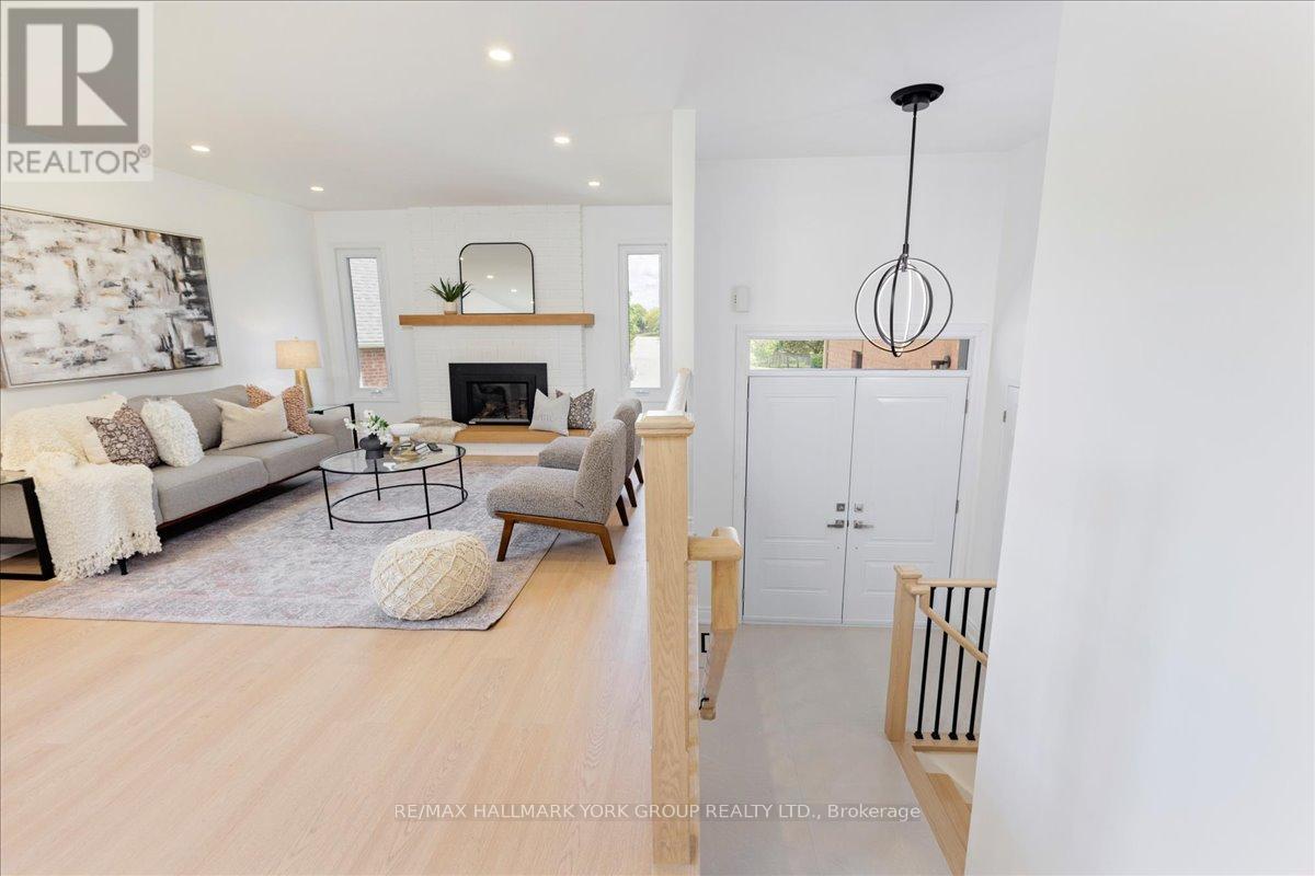 14 Aynsley Place, Georgina, Ontario  L4P 3R7 - Photo 6 - N13451312