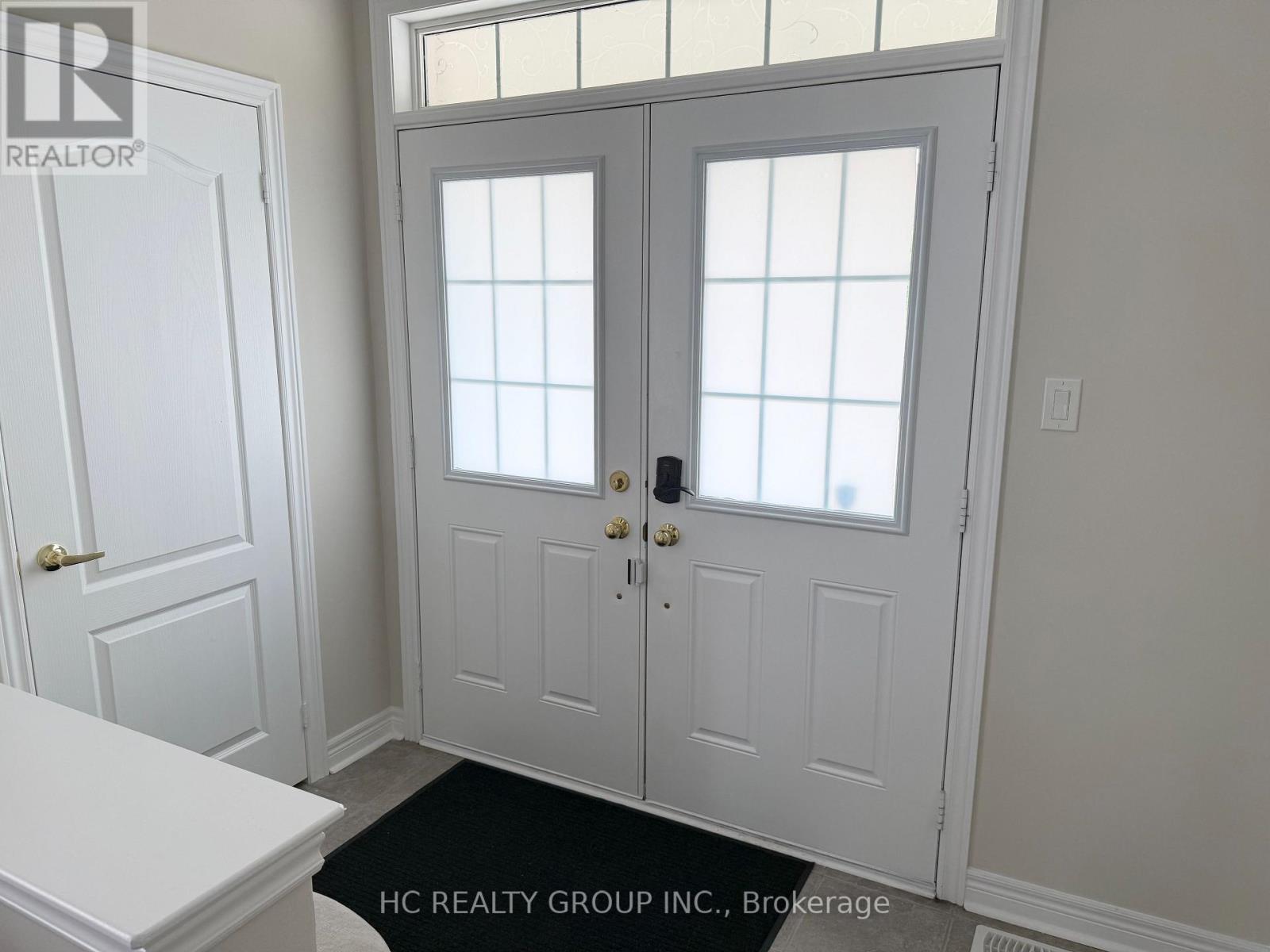 28 Lucida Court, Whitchurch-Stouffville, Ontario  L4A 1S1 - Photo 3 - N13451418