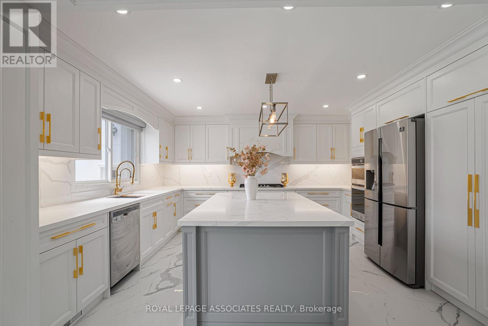 69 Raeview Drive, Whitchurch-Stouffville, Ontario  L4A 3G7 - Photo 12 - N13451486