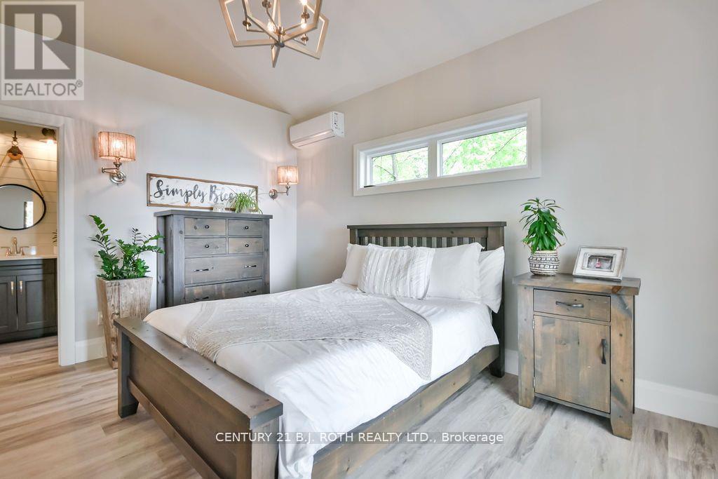 7426 Island View Street, Ramara, Ontario  L0K 2B0 - Photo 22 - S13451410