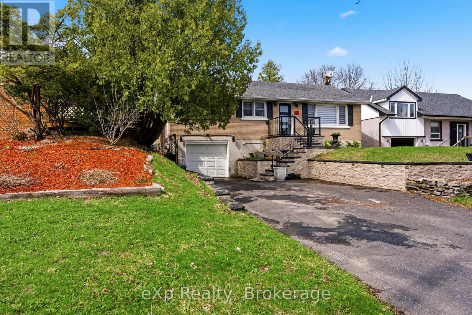 69 First Avenue, Quinte West, Ontario  K8V 4C2 - Photo 2 - X13451710