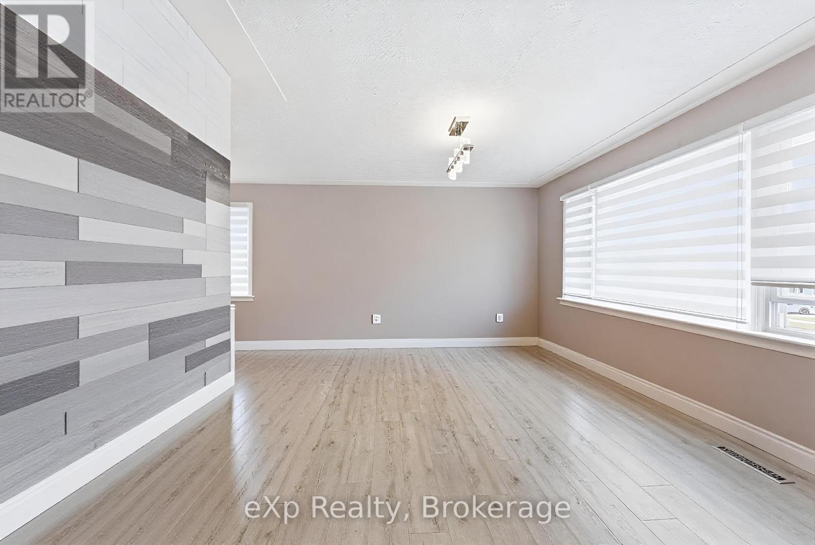 69 First Avenue, Quinte West, Ontario  K8V 4C2 - Photo 5 - X13451710