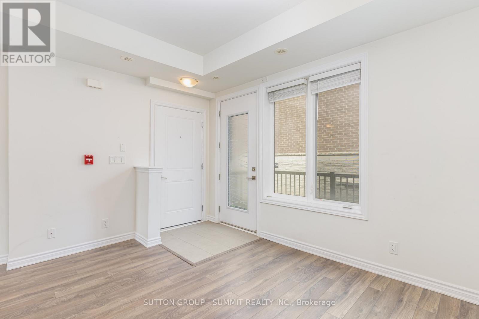 16 - 3580 Lake Shore Boulevard W, Toronto, Ontario  M8W 1N6 - Photo 6 - W13451358