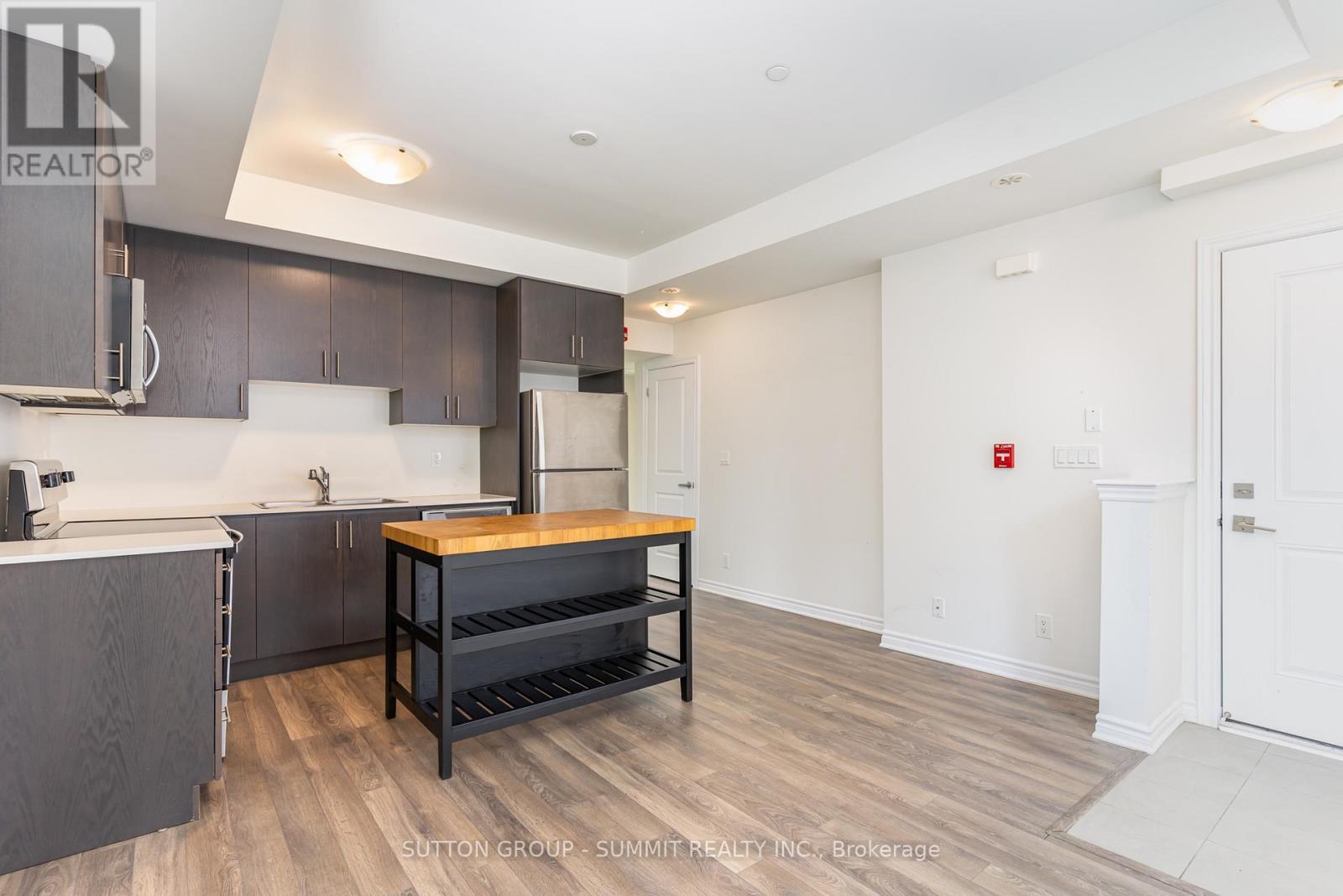 16 - 3580 Lake Shore Boulevard W, Toronto, Ontario  M8W 1N6 - Photo 8 - W13451358
