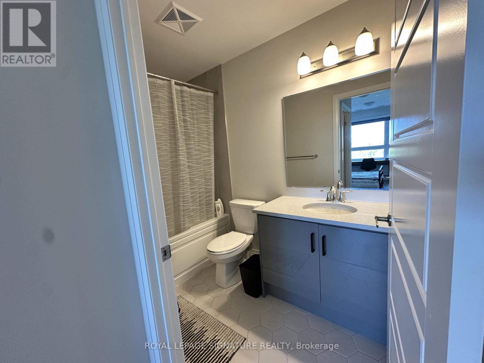 206 - 3265 Carding Mill Trail, Oakville, Ontario  L6M 1S1 - Photo 7 - W13451498