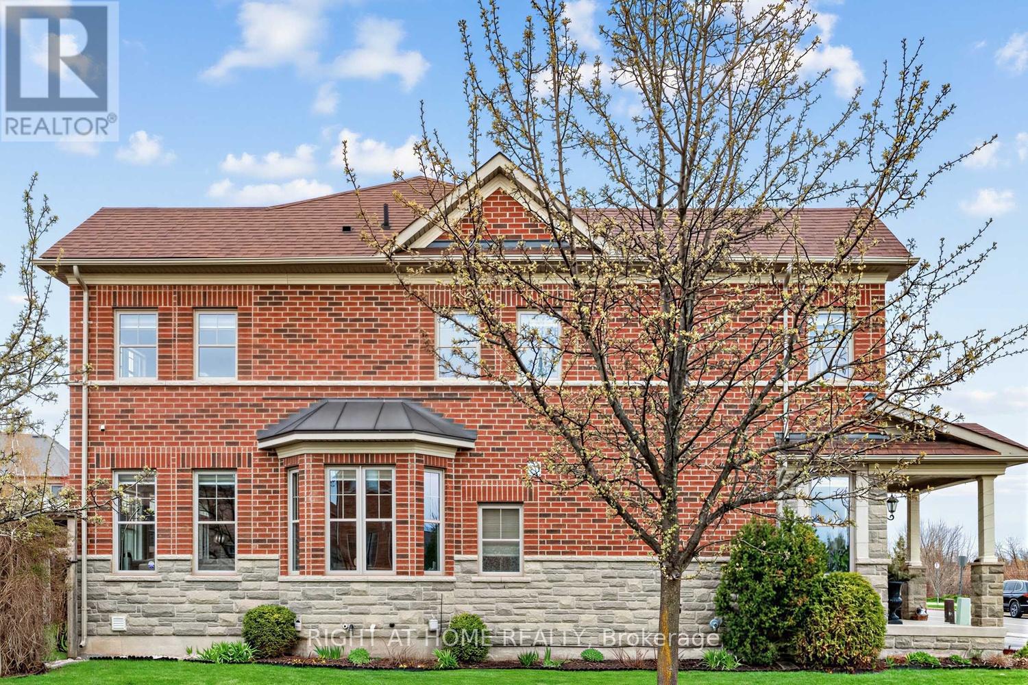 152 Duncan Lane, Milton, Ontario L9T 3X3 - Photo 3 - W13451528