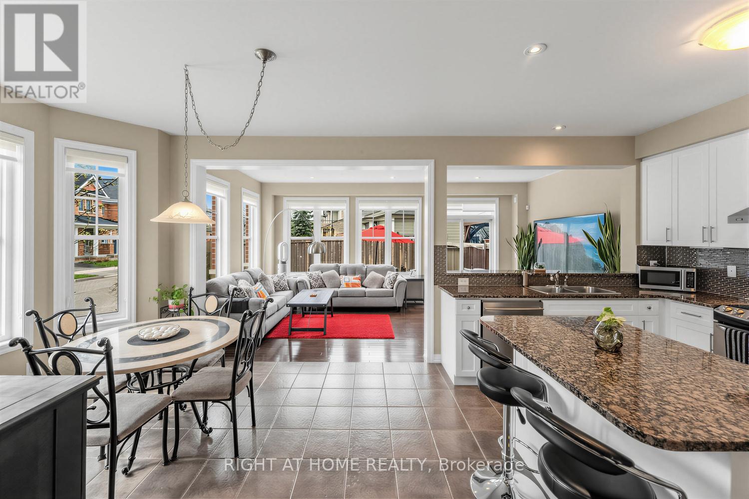 152 Duncan Lane, Milton, Ontario L9T 3X3 - Photo 6 - W13451528