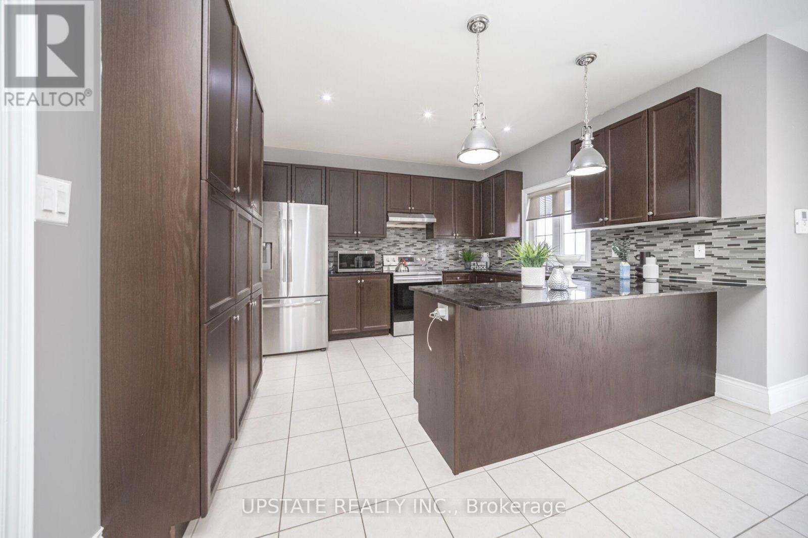 2 Beachville Circle, Brampton, Ontario  L6X 0V4 - Photo 10 - W13451540