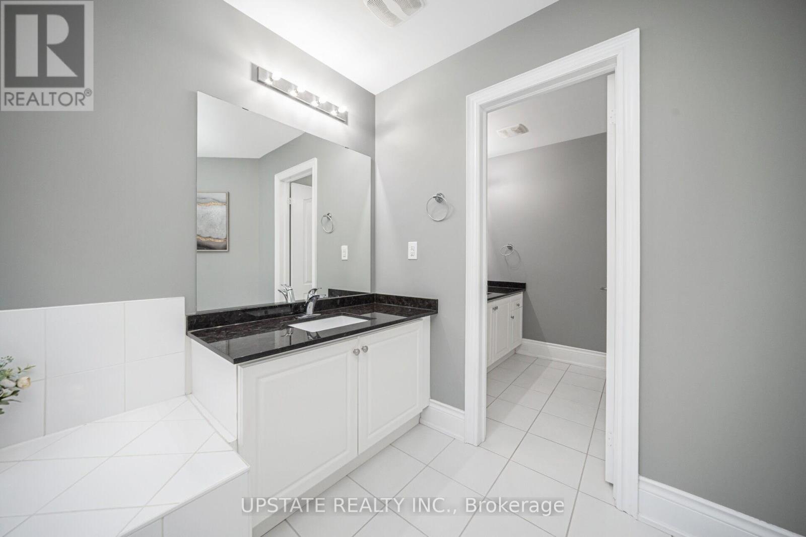 2 Beachville Circle, Brampton, Ontario  L6X 0V4 - Photo 23 - W13451540