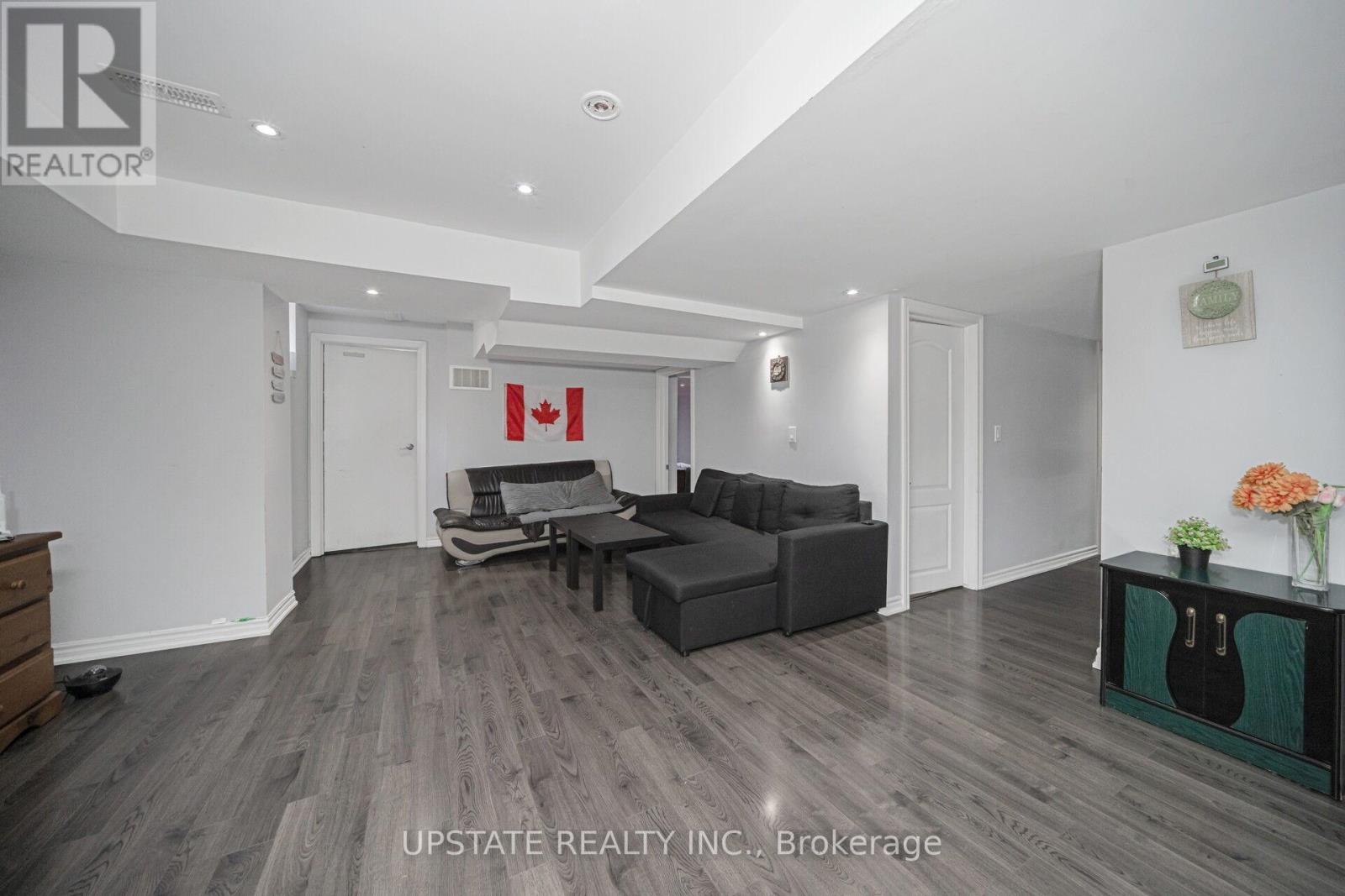 2 Beachville Circle, Brampton, Ontario  L6X 0V4 - Photo 31 - W13451540