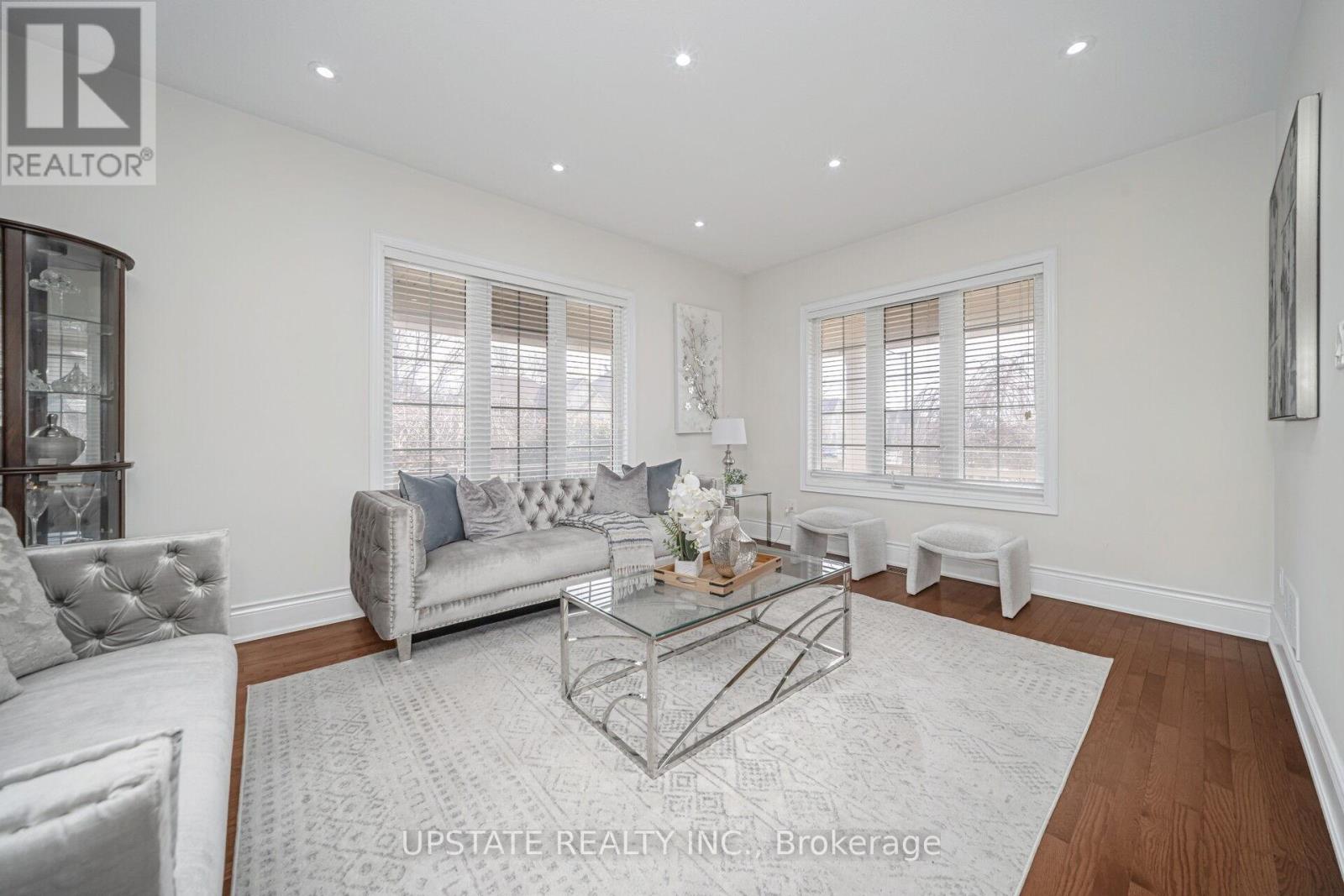 2 Beachville Circle, Brampton, Ontario  L6X 0V4 - Photo 5 - W13451540