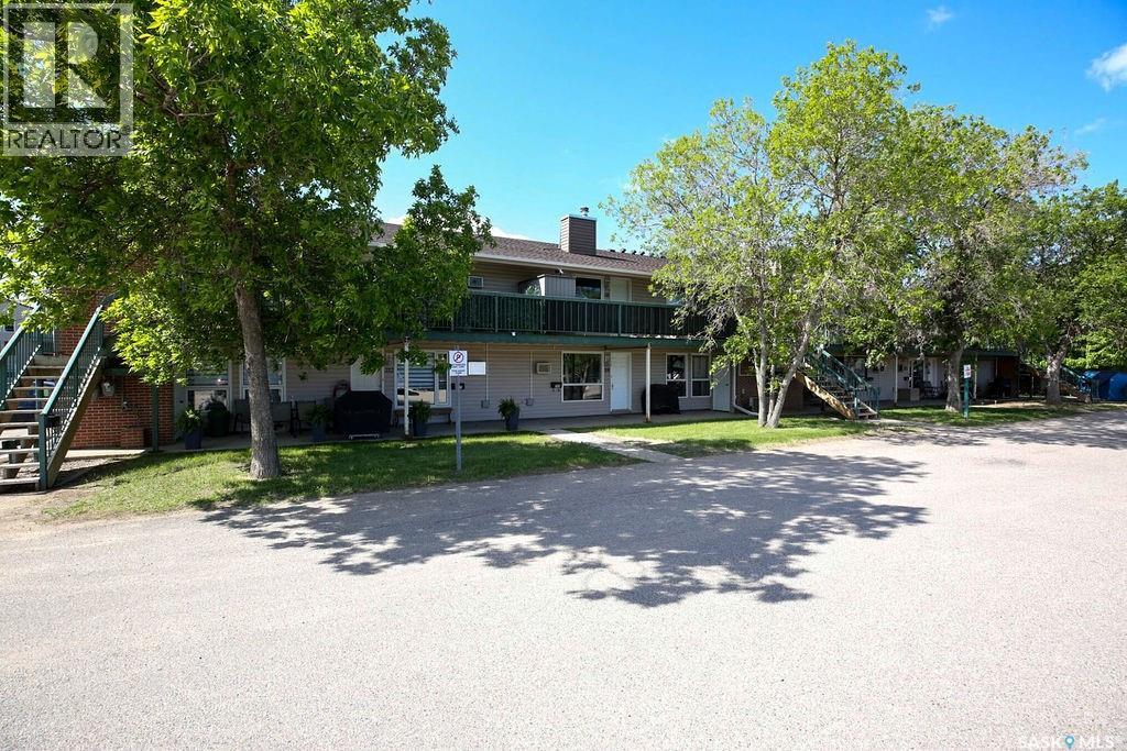 208 Gore PLACE, Regina, Saskatchewan