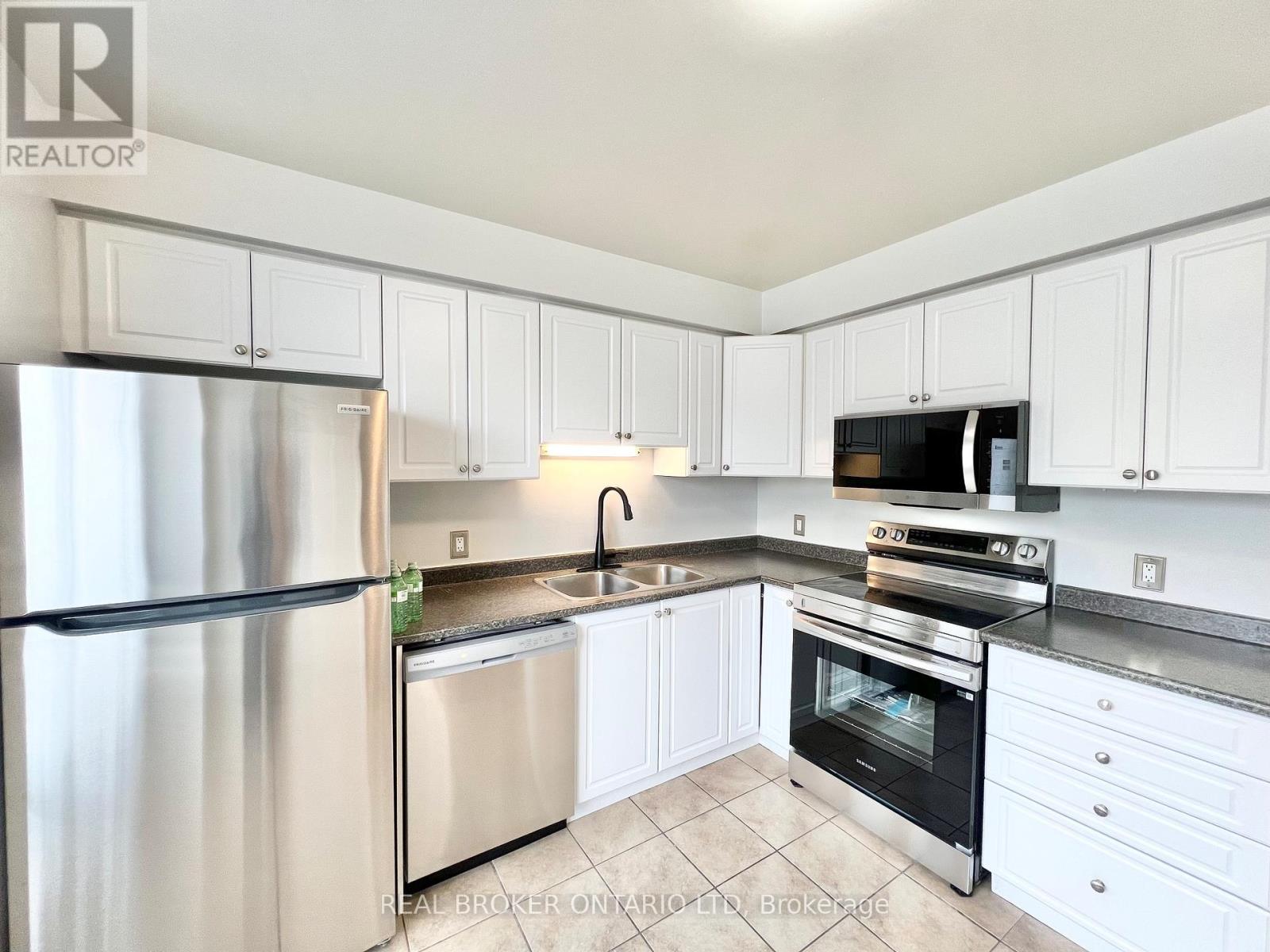 37 - 135 BELMONT DRIVE, London South, Ontario