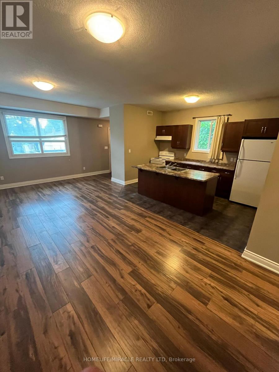 86a Morgan Avenue, Kitchener, Ontario N2A 2M5 - Photo 4 - X13451268