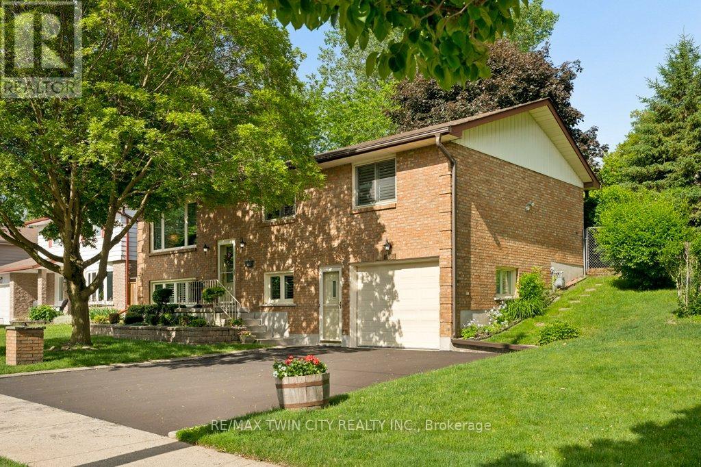 336 Manchester Road, Kitchener, Ontario N2B 1A4 - Photo 1 - X13451282
