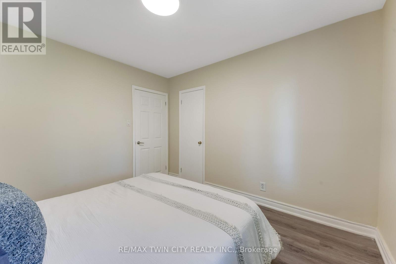 88 Dumbarton Street, Guelph, Ontario  N1E 3T7 - Photo 17 - X13451318