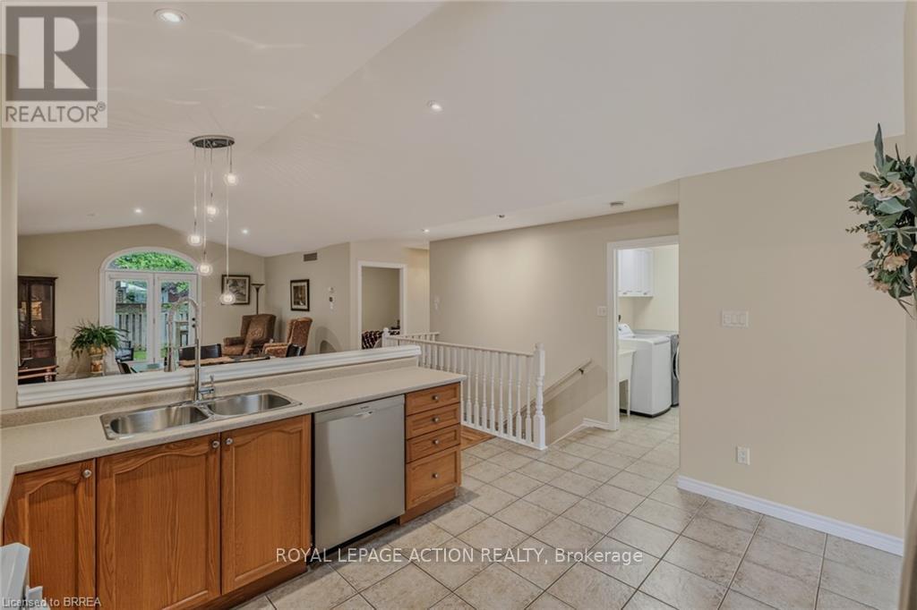 3 - 54 Glenwood Drive, Brantford, Ontario N3S 3G6 - Photo 15 - X13451330