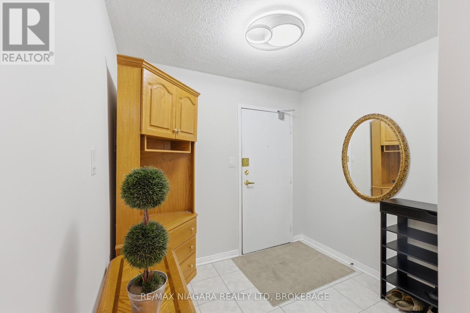 1003 - 141 Church Street, St. Catharines, Ontario  L2R 7L7 - Photo 3 - X13451664