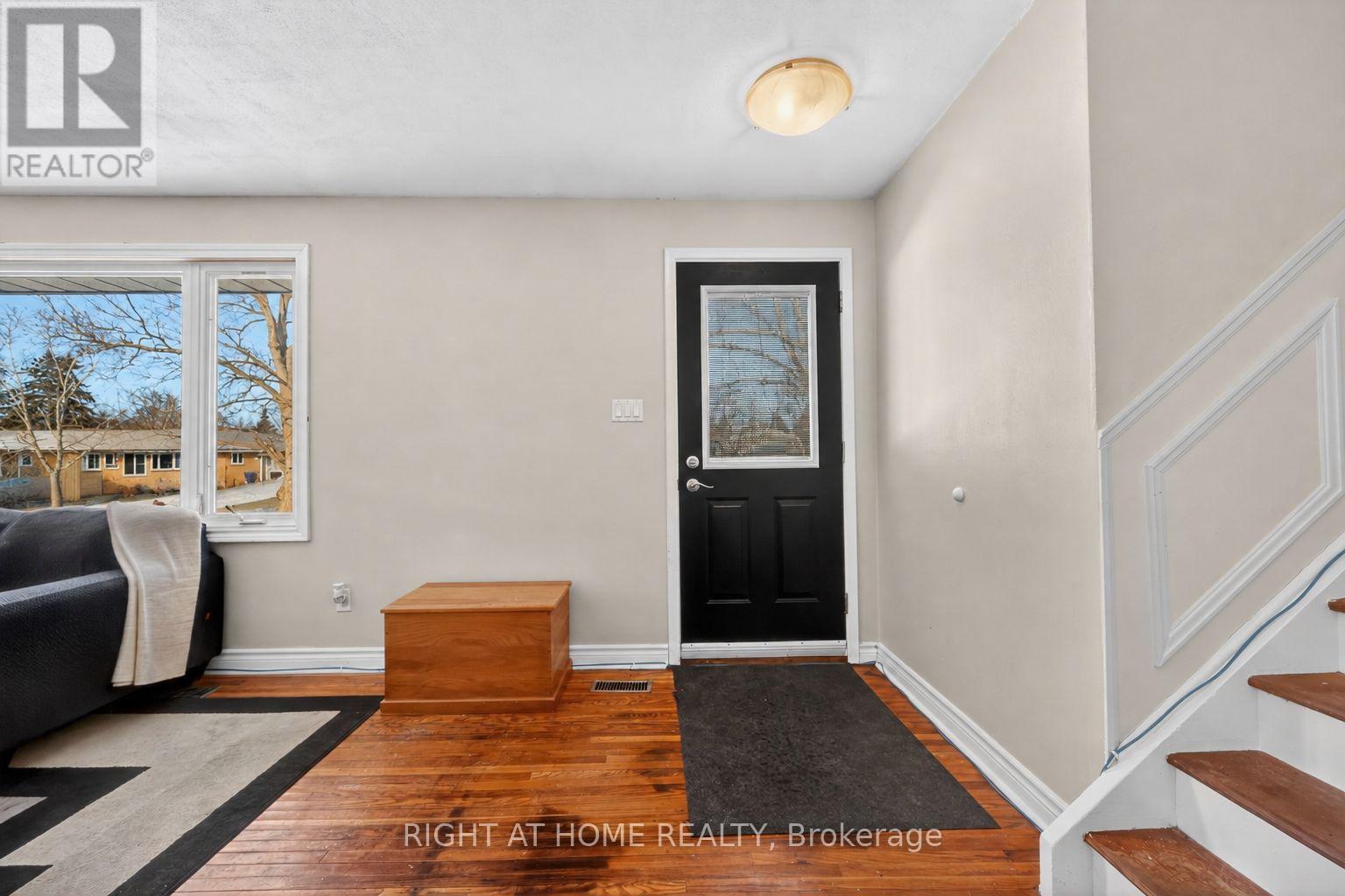 246 Calford Street, Essa, Ontario  L0M 1B0 - Photo 7 - N13445552
