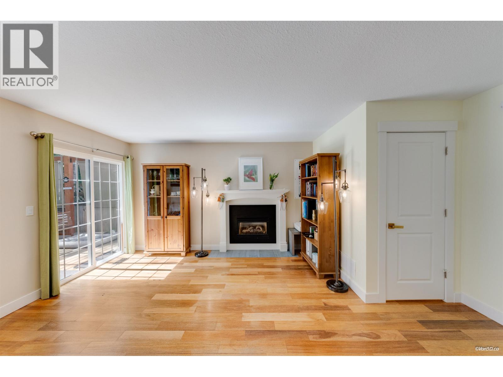 3000 Walton Avenue, Coquitlam, British Columbia  V3B 6V6 - Photo 11 - R3136357