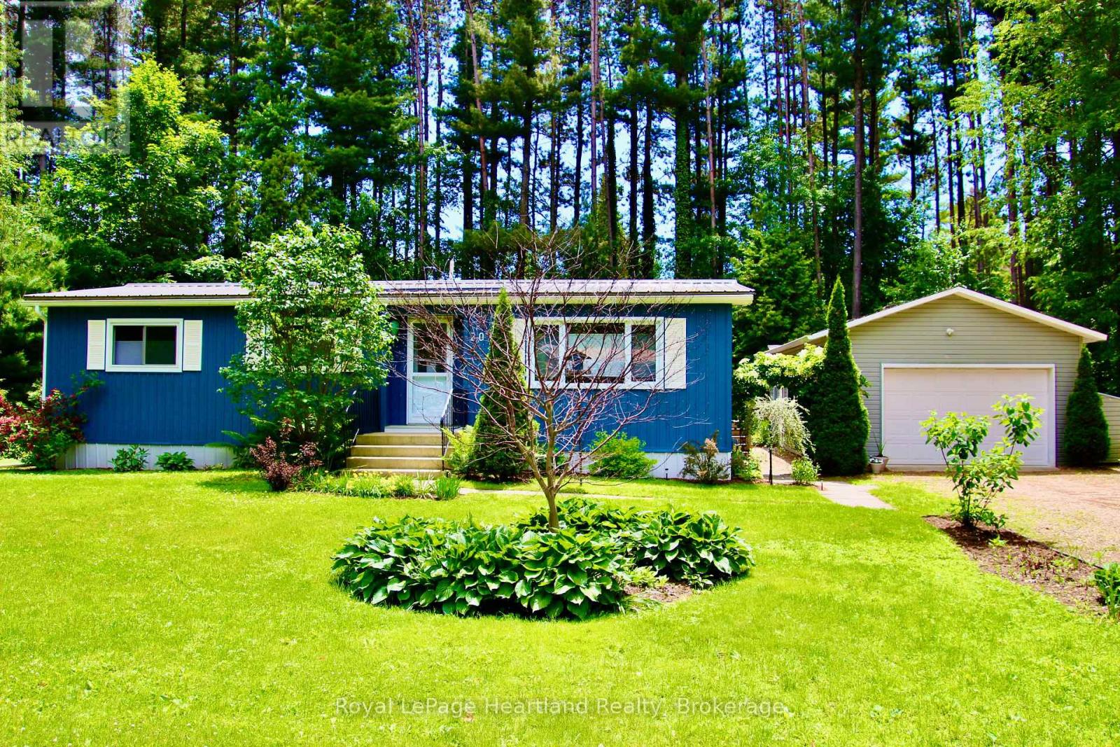 206 CHESTNUT DRIVE, central huron (goderich), Ontario