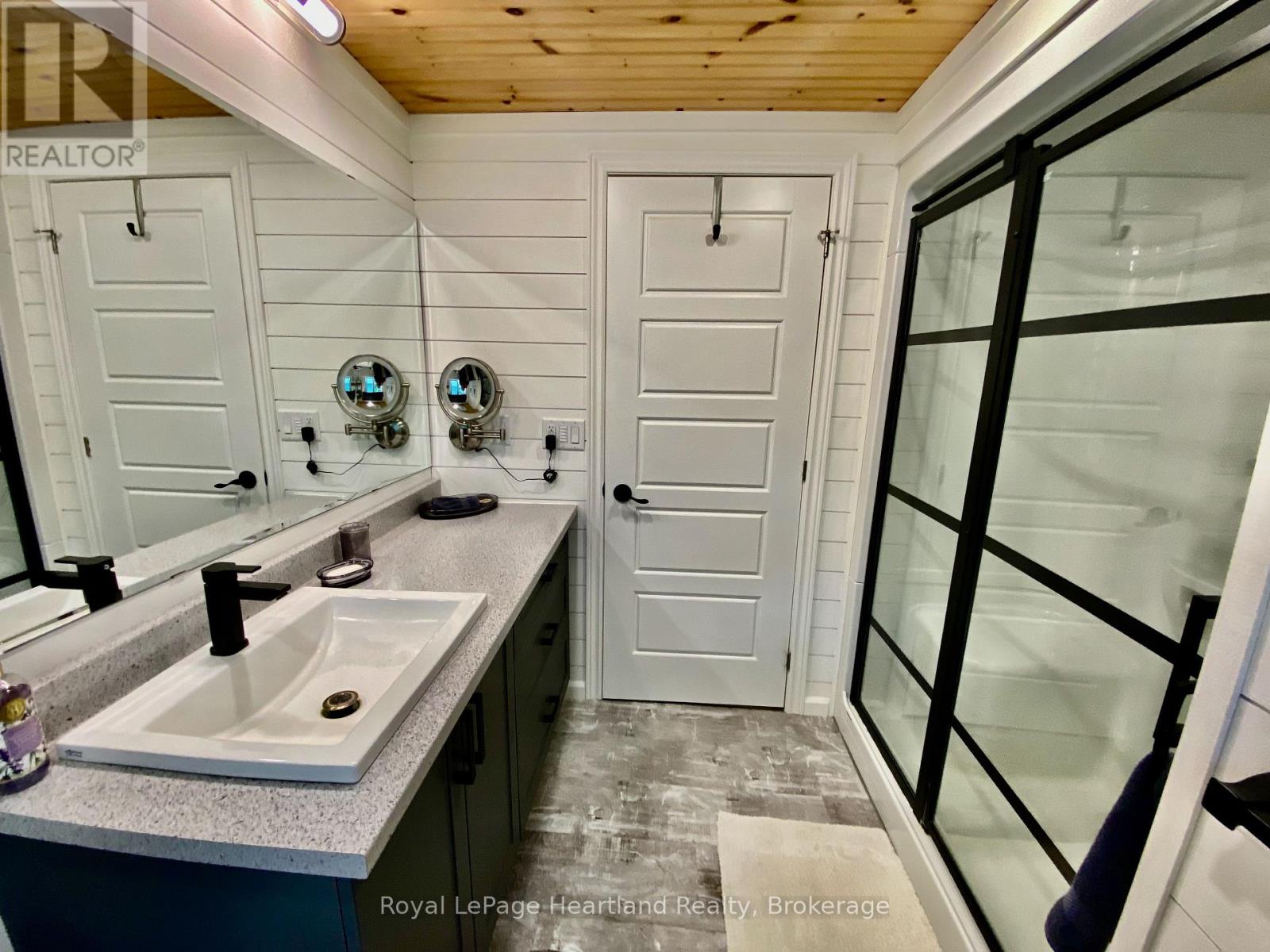 206 Chestnut Drive, Central Huron (Goderich), Ontario  N0M 1G0 - Photo 22 - X13451684